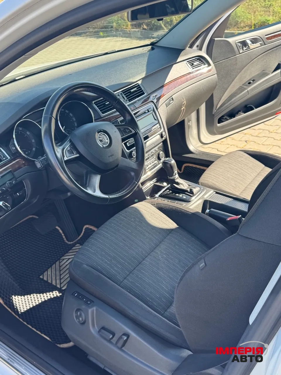 Skoda Superb - фото 4