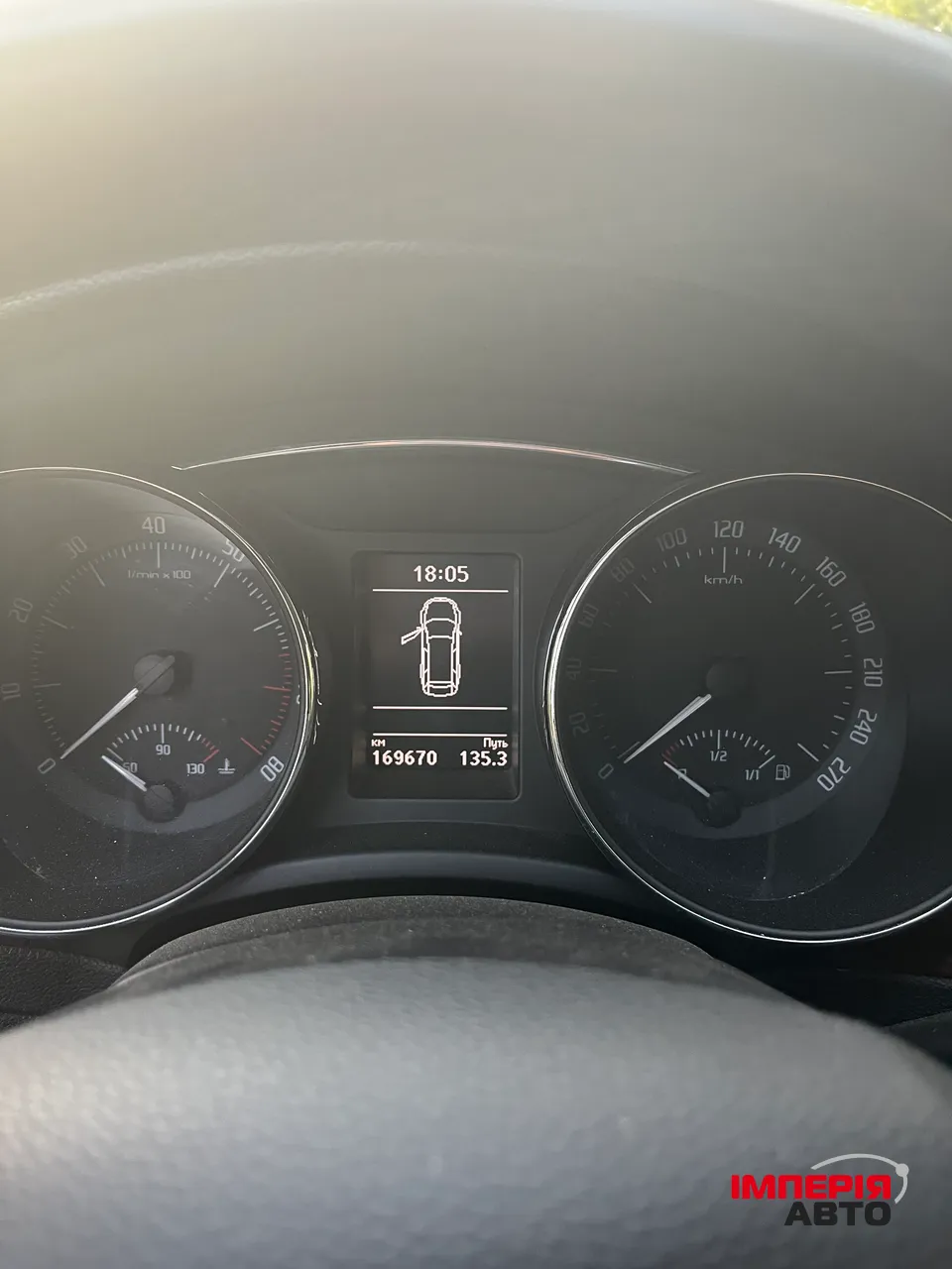 Skoda Superb - фото 11