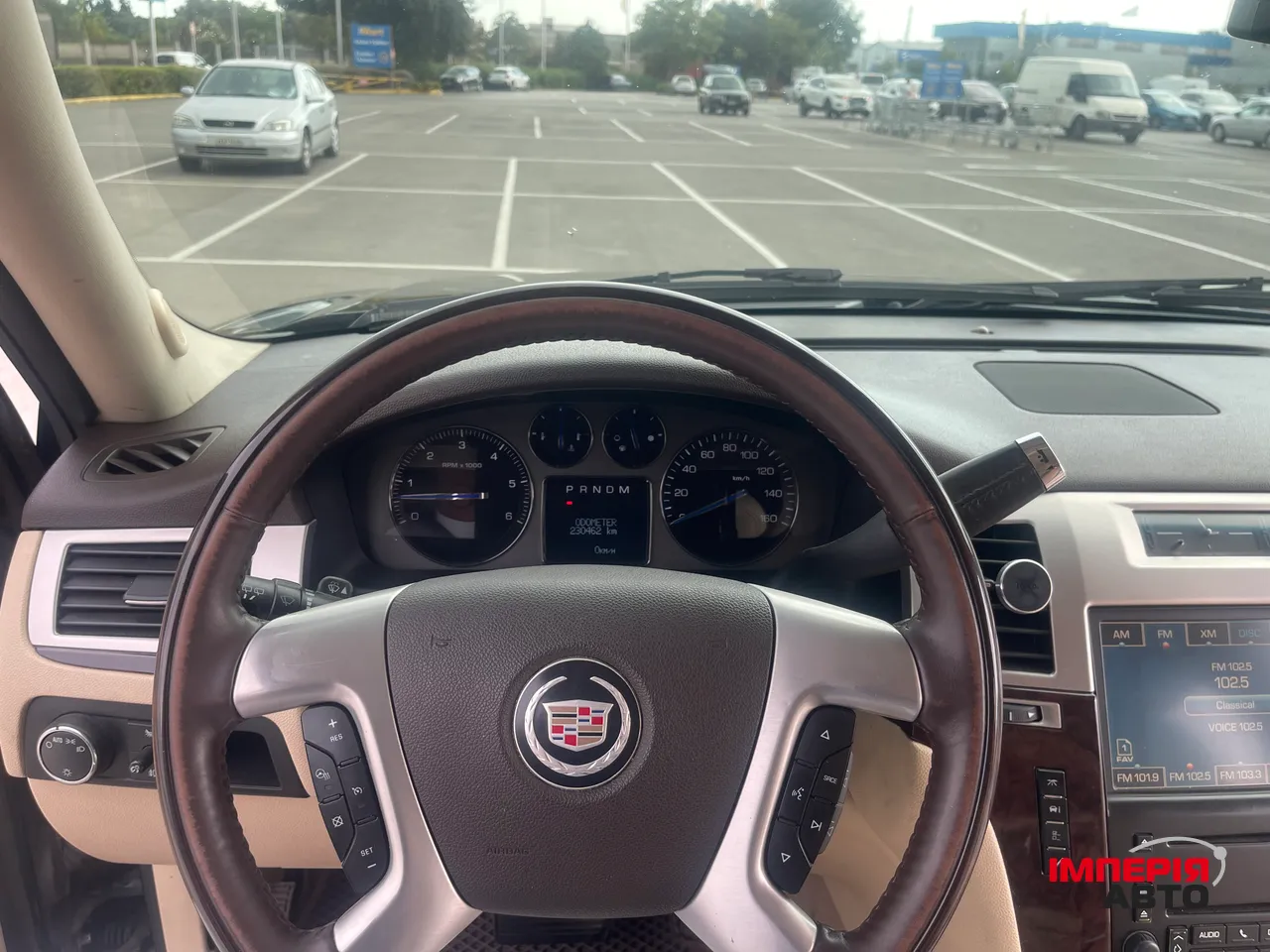 Cadillac Escalade - фото 11