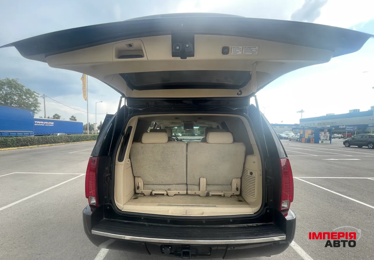 Cadillac Escalade - фото 13