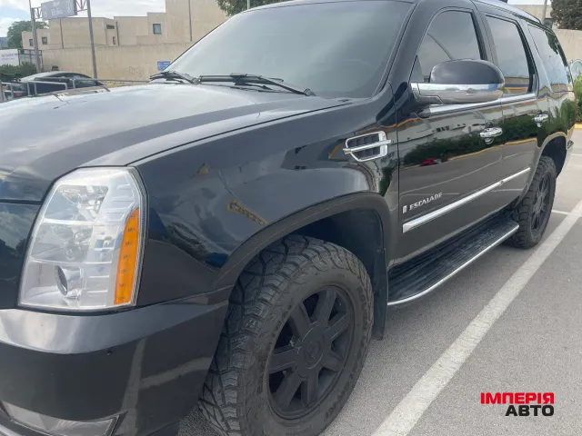 Cadillac Escalade - фото 3