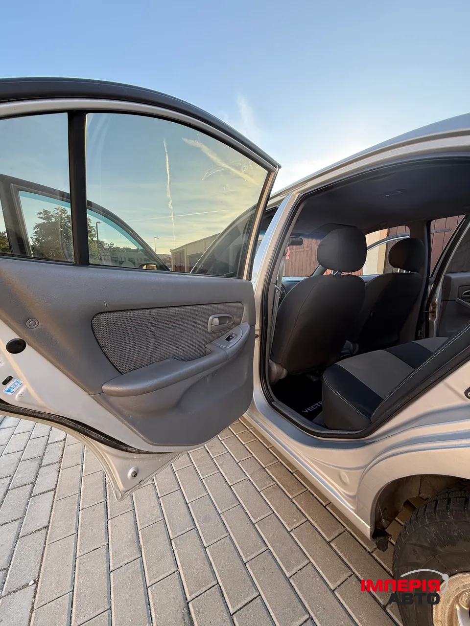 Hyundai Elantra - фото 18