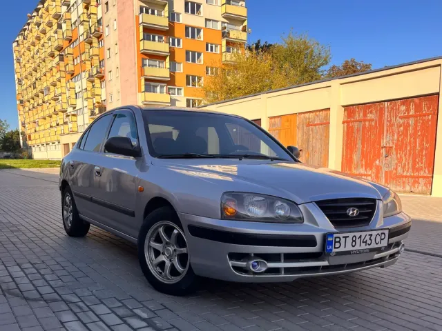 Hyundai Elantra - фото 5