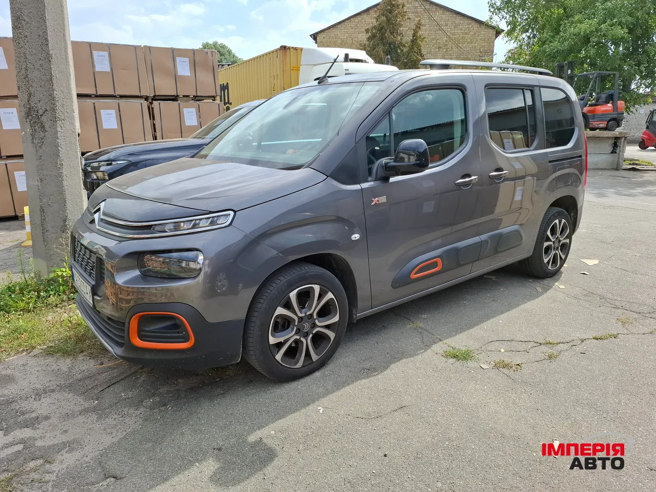 Citroen Berlingo - фото 1