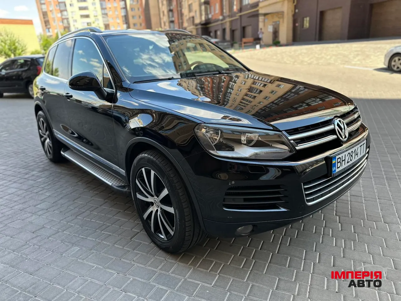 Volkswagen Touareg - фото 1