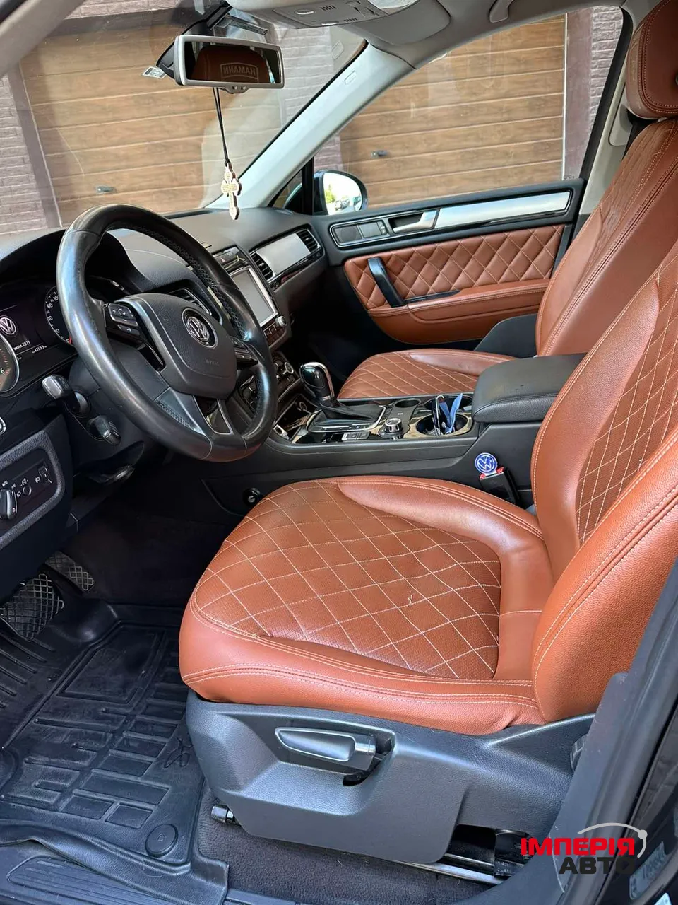 Volkswagen Touareg - фото 17
