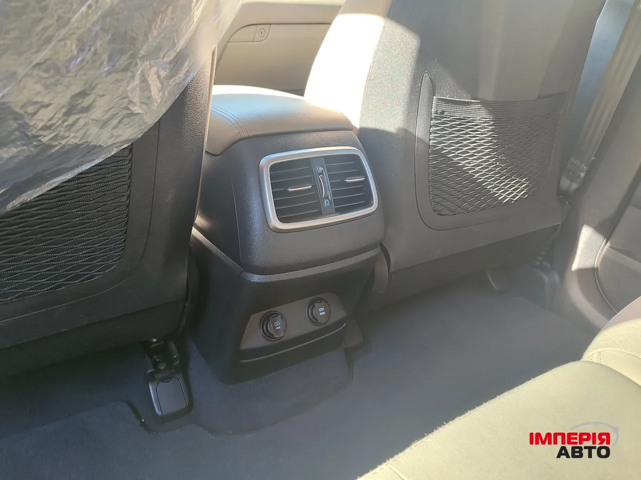 Kia Sorento - фото 15