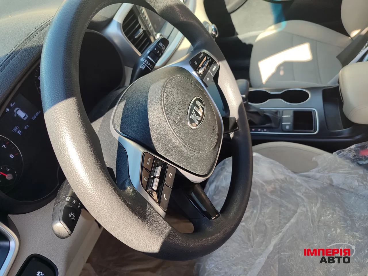 Kia Sorento - фото 18