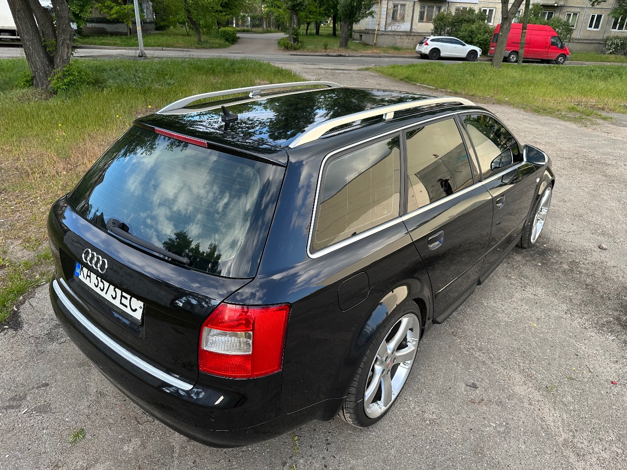 Audi A4 - фото 10