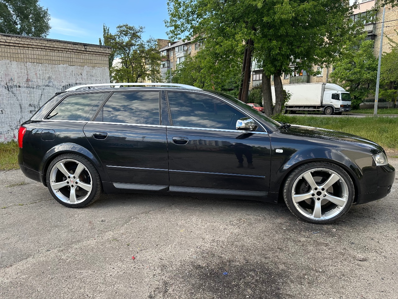 Audi A4 - фото 7