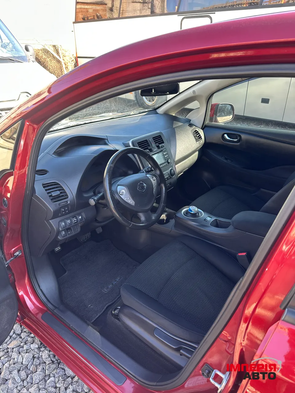 Nissan Leaf - фото 7