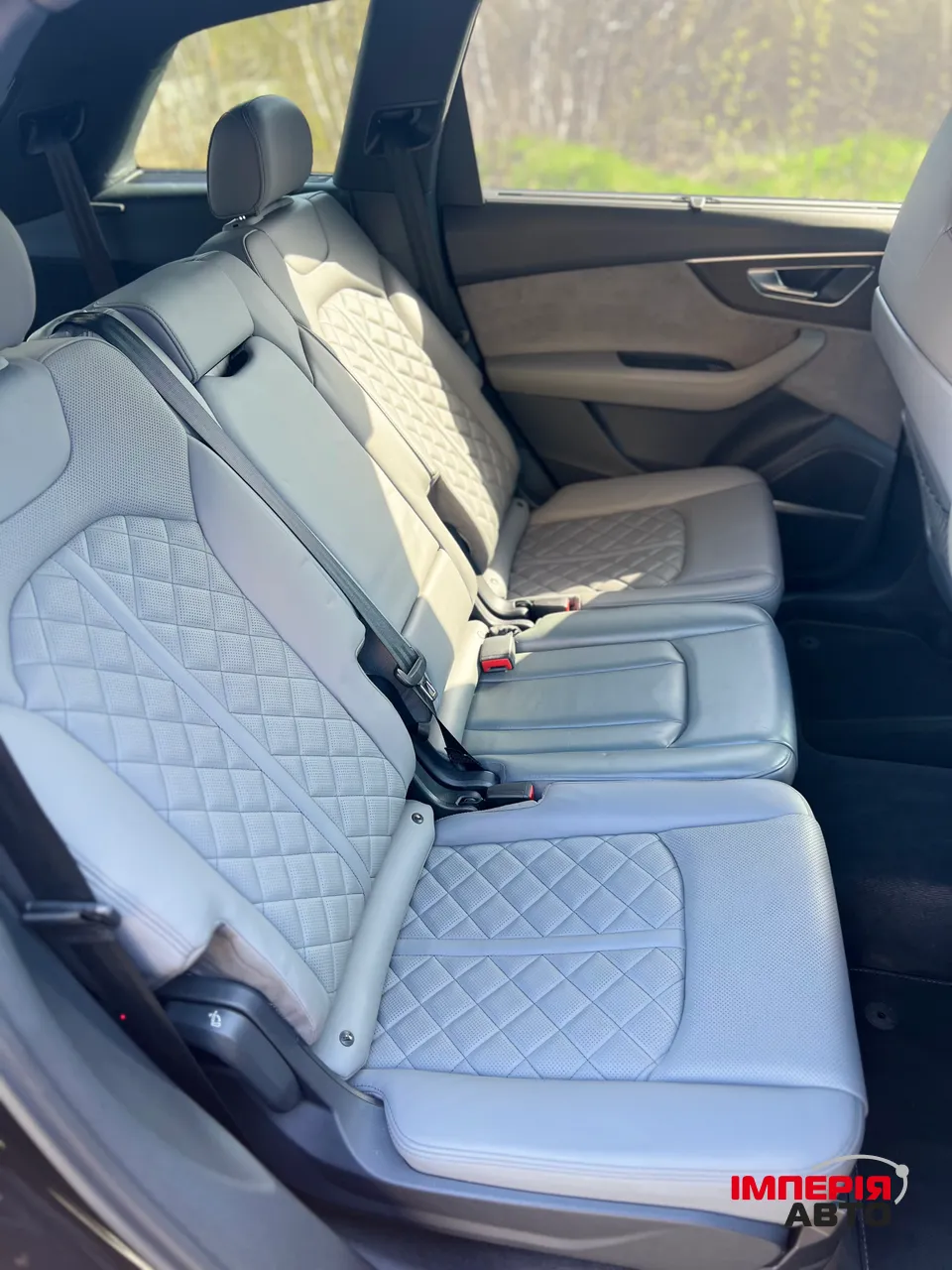 Audi SQ7 - фото 28