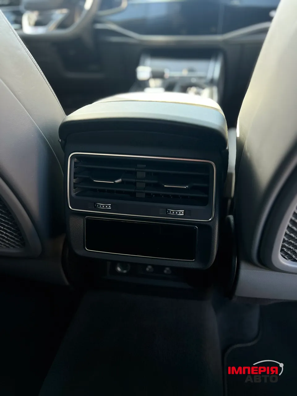 Audi SQ7 - фото 36