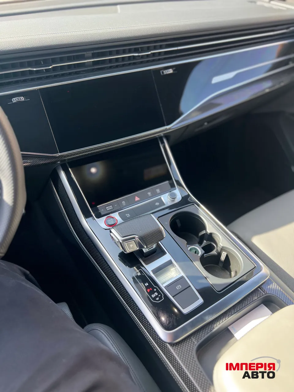 Audi SQ7 - фото 22