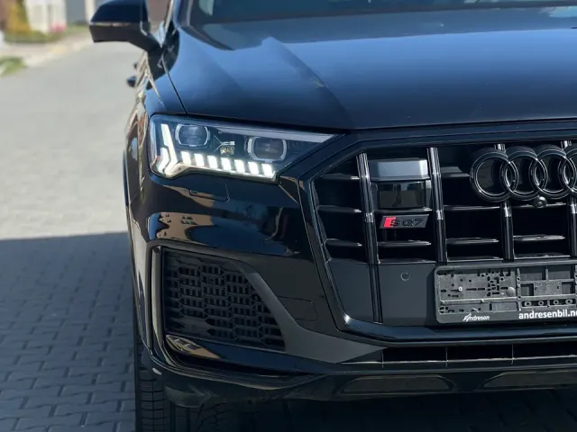 Audi SQ7 - фото 3