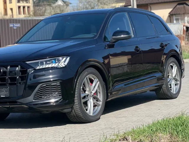 Audi SQ7 - фото 5
