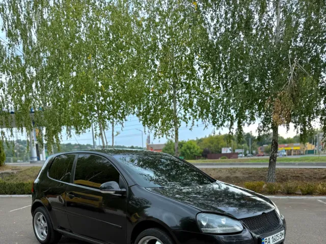 Volkswagen Golf - зображення 1