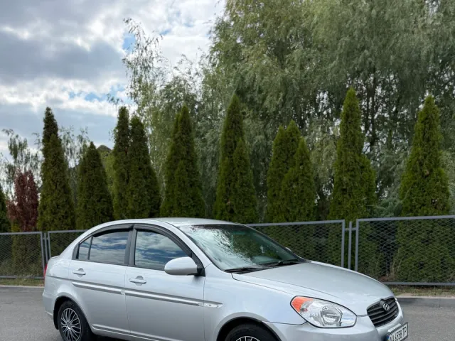 Hyundai Accent - зображення 2