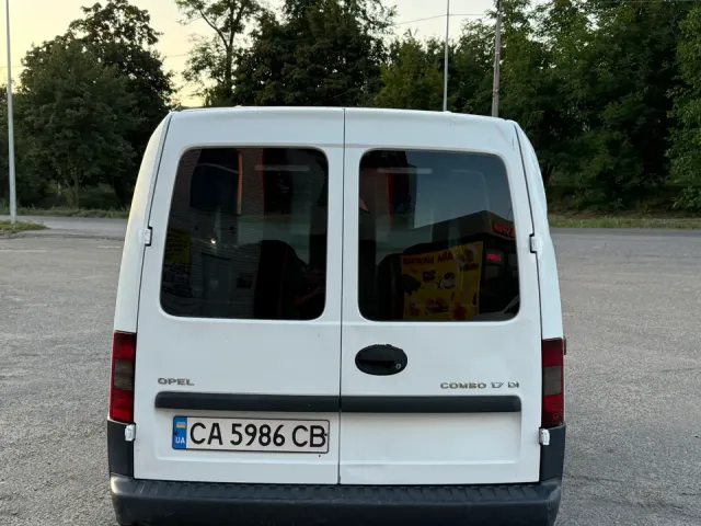 Opel Combo - фото 3