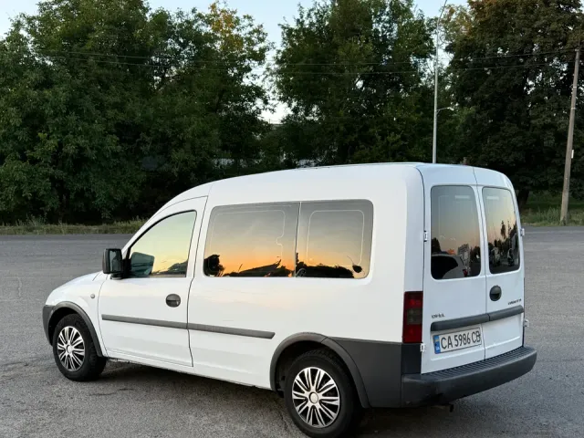 Opel Combo - фото 1