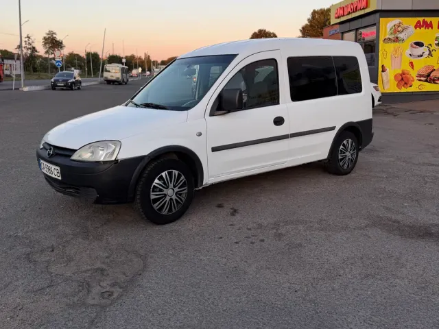 Opel Combo - фото 5