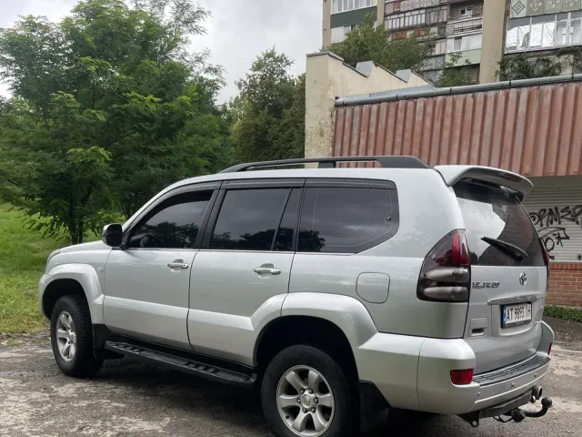 Toyota Land Cruiser Prado - фото 2