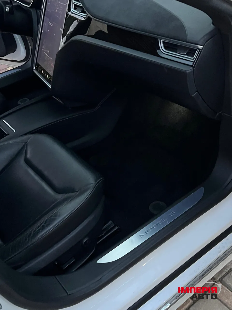 Tesla Model S - фото 10
