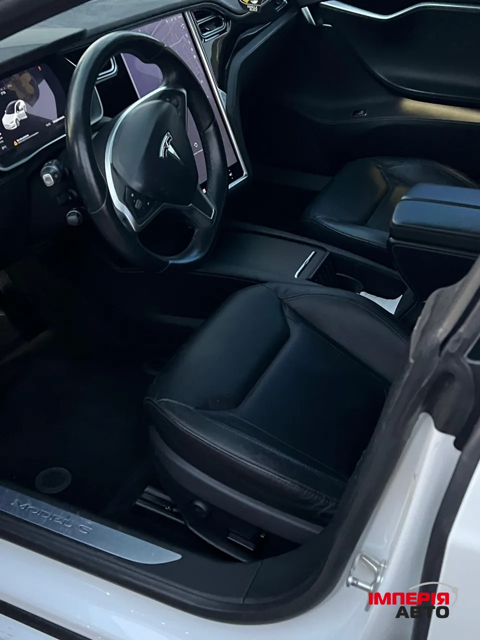 Tesla Model S - фото 8