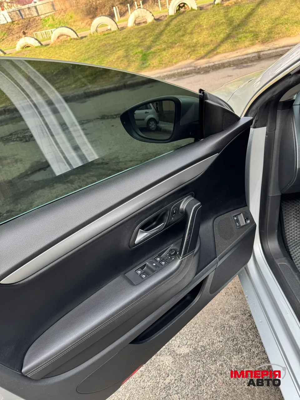 Volkswagen Passat CC - фото 8