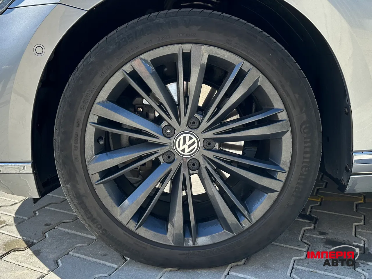 Volkswagen Passat - фото 8