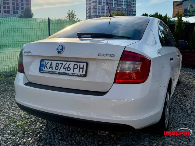 Skoda Rapid - фото 2