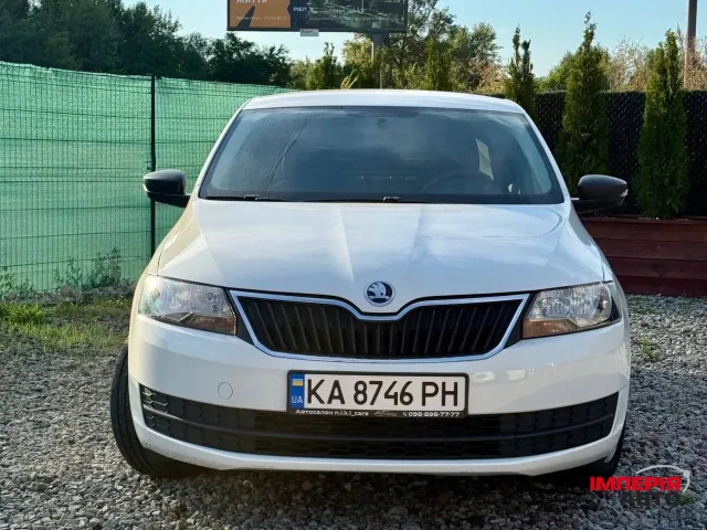 Skoda Rapid - фото 4