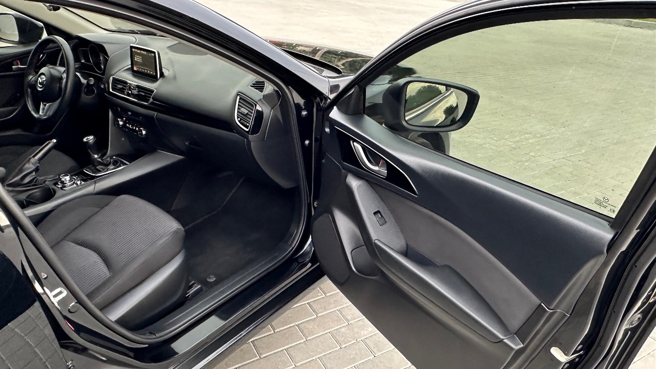 Mazda 3 - зображення 3