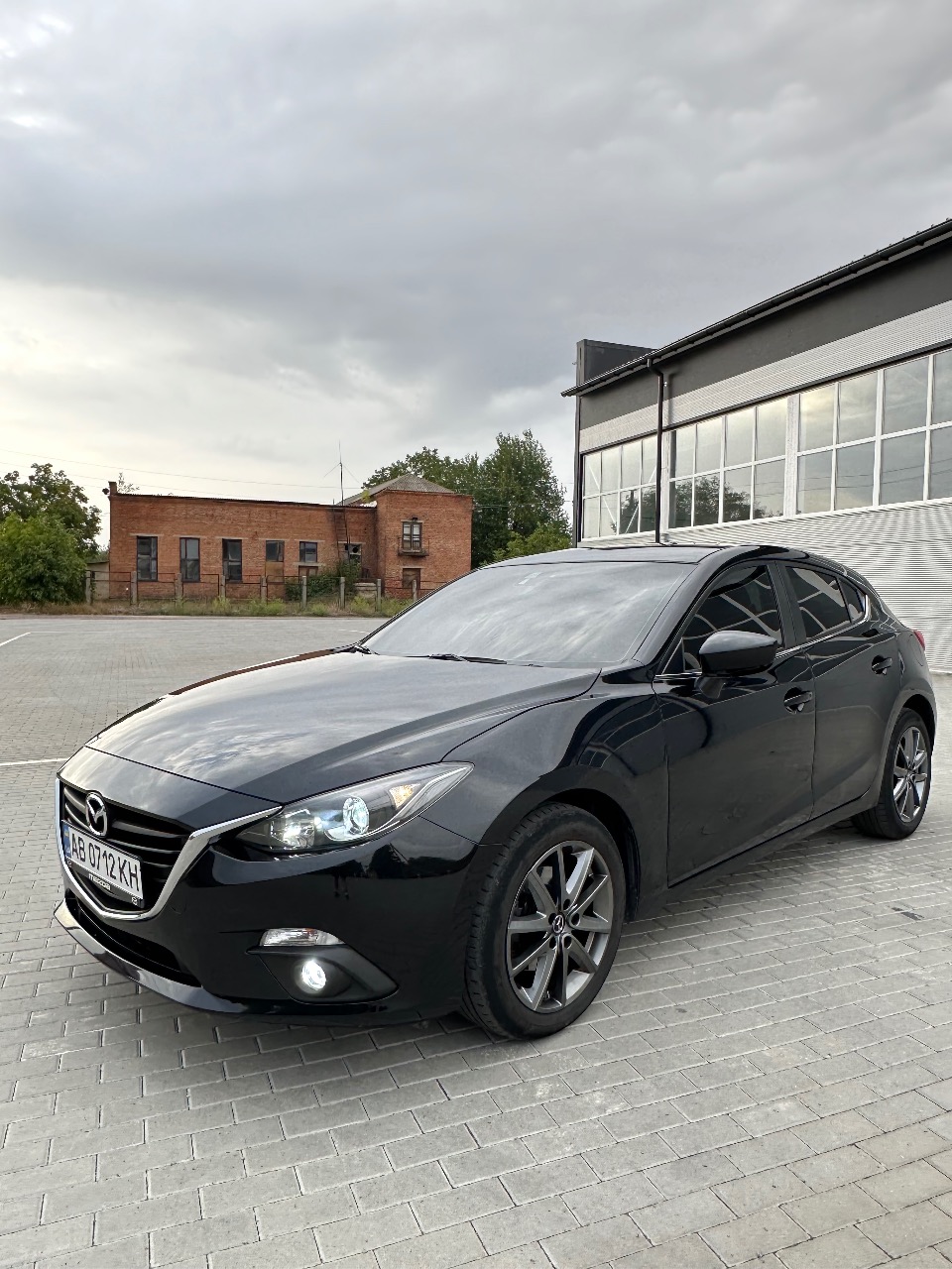 Mazda 3 - фото 12