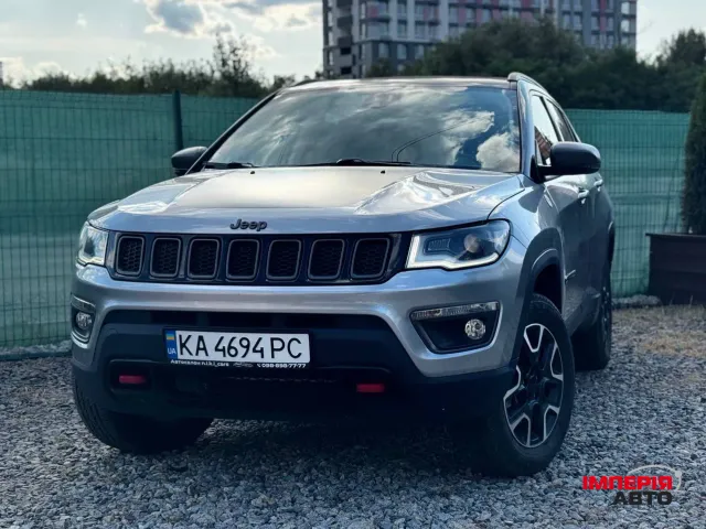 Jeep Compass - фото 1