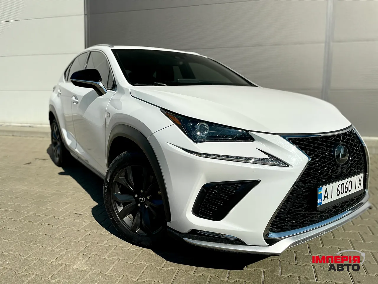 Lexus NX - фото 7