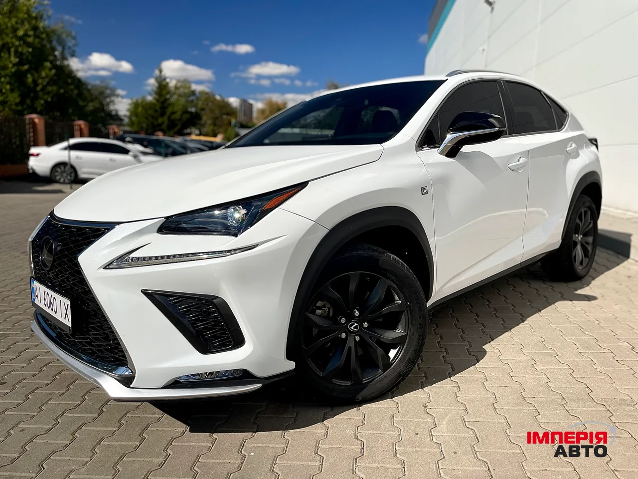 Lexus NX - фото 3