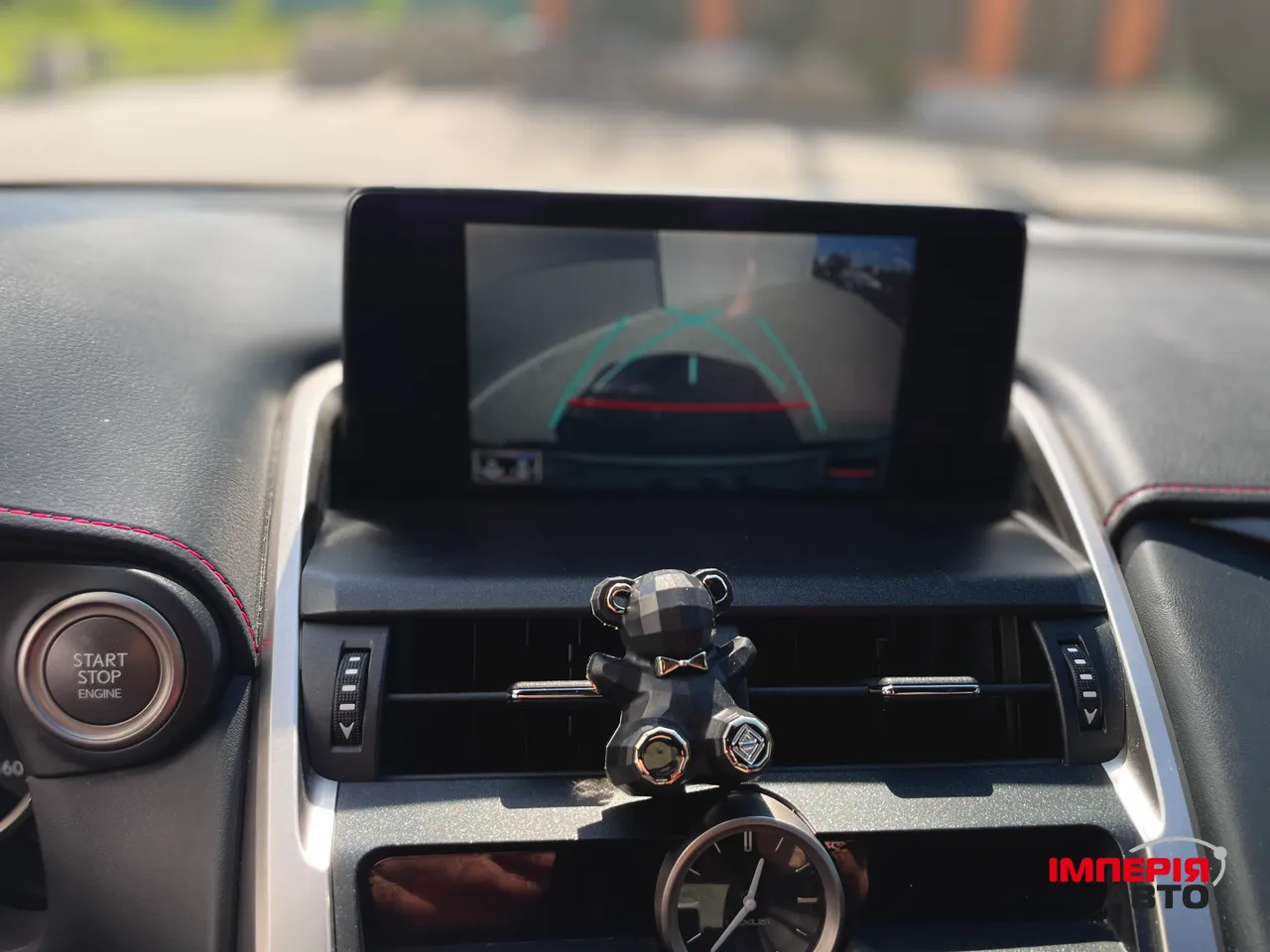 Lexus NX - фото 16