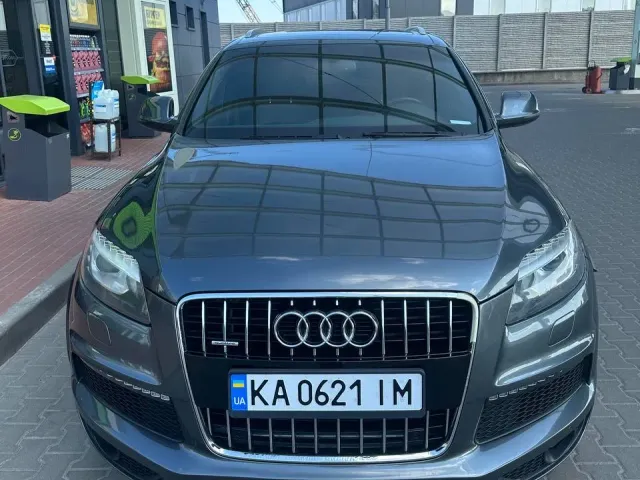 Audi Q7 - фото 2