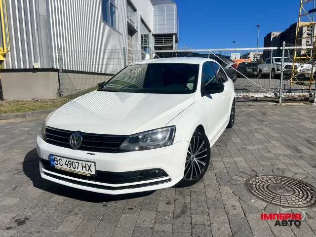 Volkswagen Jetta - фото 1