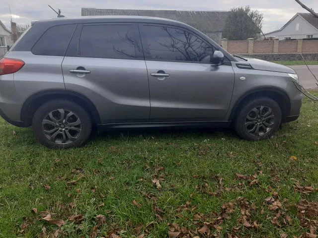 Suzuki Vitara - фото 3