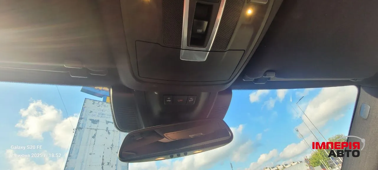 Mercedes-Benz GLS - фото 12