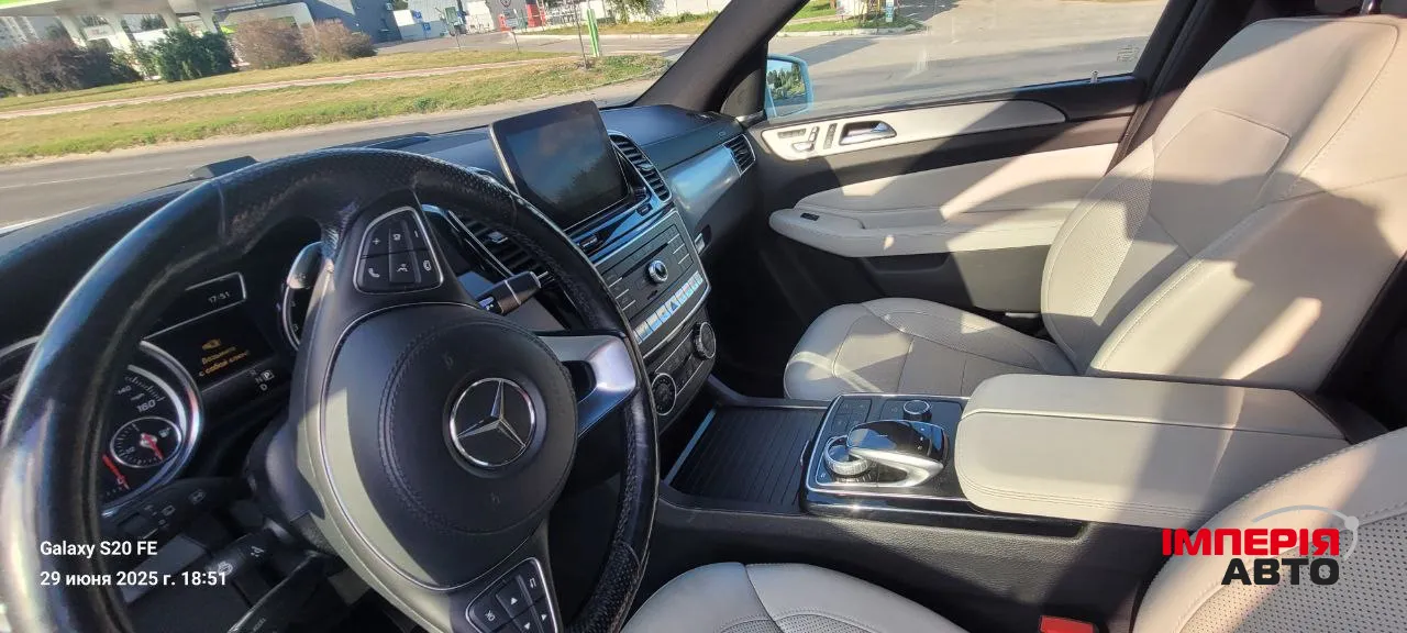 Mercedes-Benz GLS - фото 11
