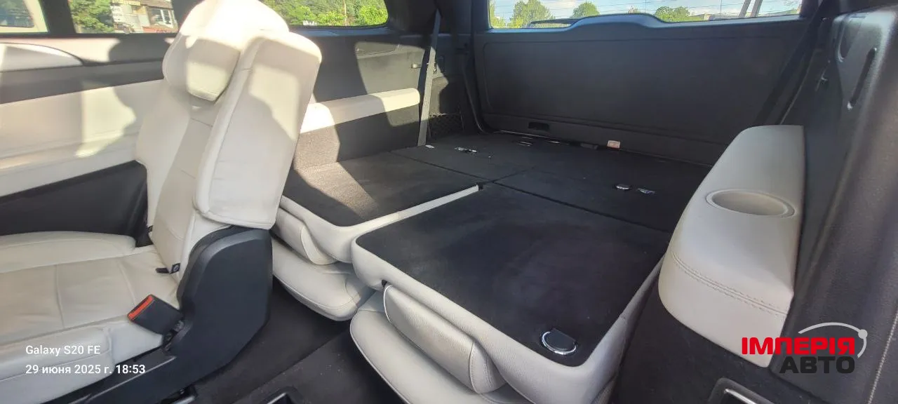 Mercedes-Benz GLS - фото 23