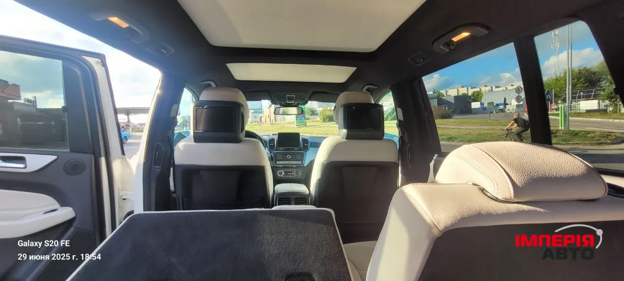 Mercedes-Benz GLS - фото 24