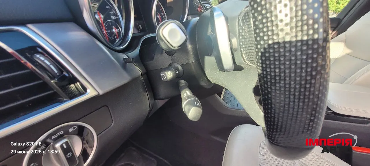 Mercedes-Benz GLS - фото 38