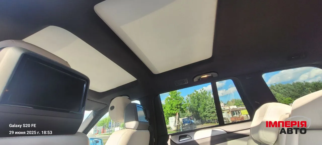 Mercedes-Benz GLS - фото 20