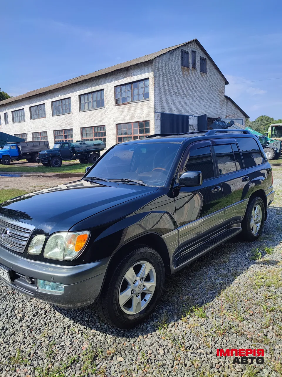 Lexus LX - фото 1