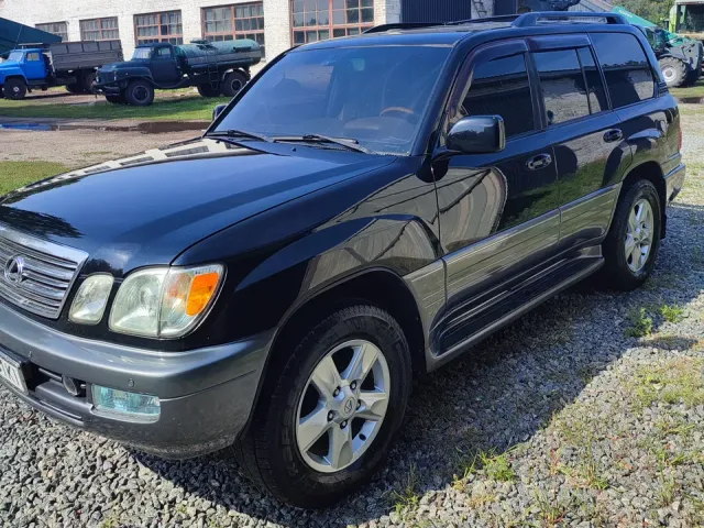 Lexus LX - фото 1