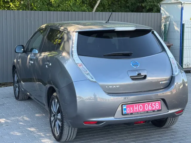 Nissan Leaf - фото 5
